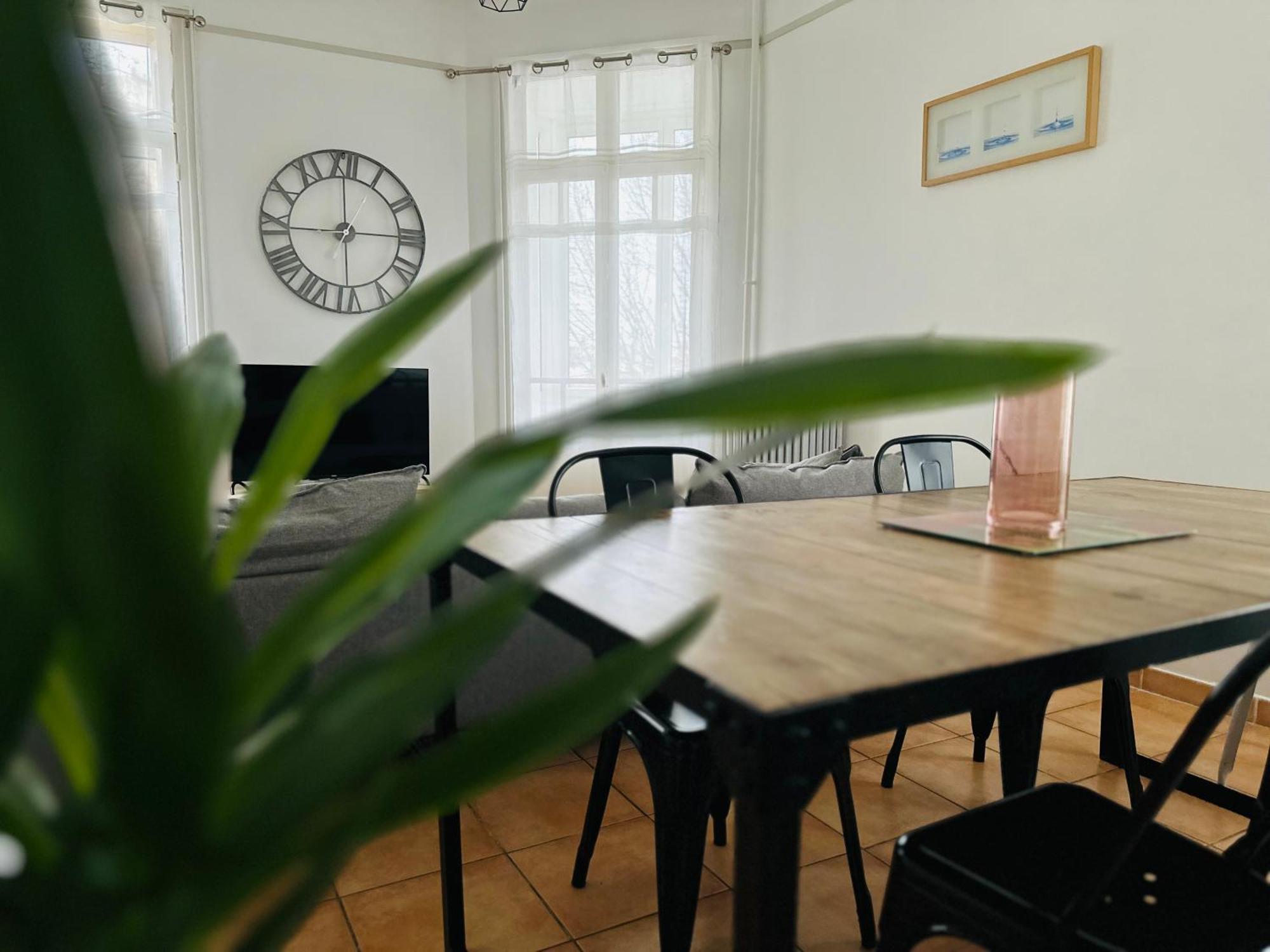 Appartement Lumineux Et Spacieux 2 Chambres Avec Parking Gratuit Dans La Rue Perpignan Zewnętrze zdjęcie